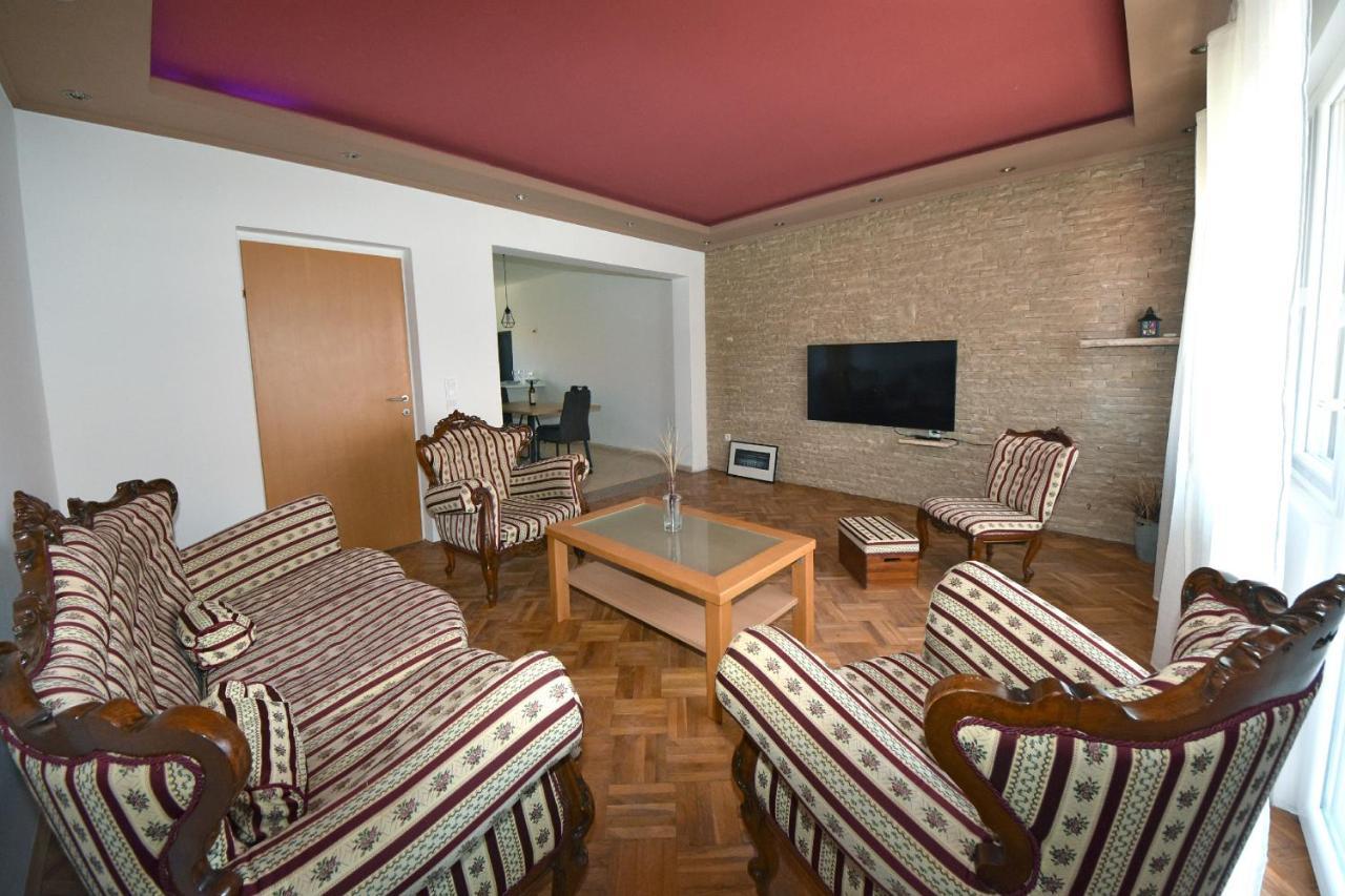 Family Apartment Sara Zadar Ngoại thất bức ảnh